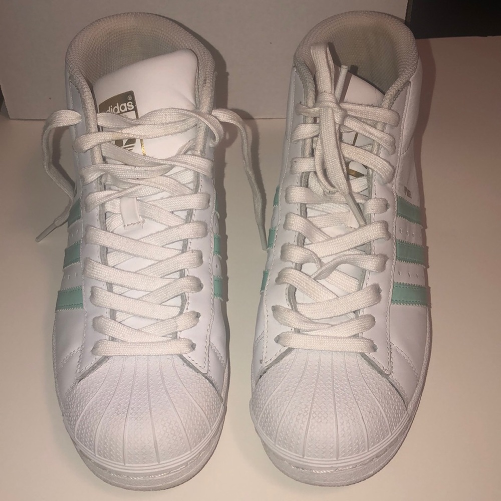 Preloved shell top adidas